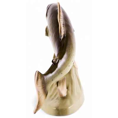 Скульптура Форель фаянс, Royal Dux Чехословакия 1946-90 гг. 34х21 см. Чехословакия 1946-1990 гг
