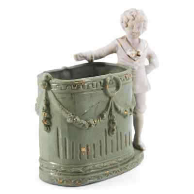 Ваза «Мальчик» Европа конец XIX— начало XX вв