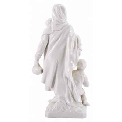 Скульптура Нищенка фарфор Berlin Royal H-18,5 см Берлин последняя четверть ХХ века