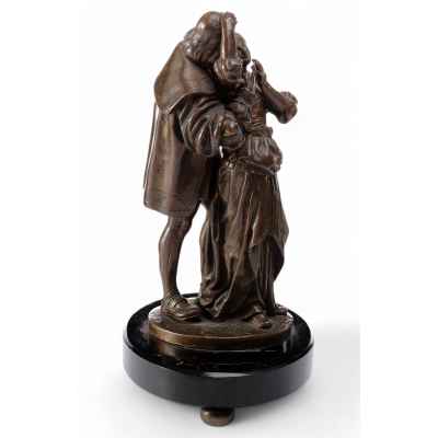 Скульптура «Знатная пара в костюмах XVI в.»  