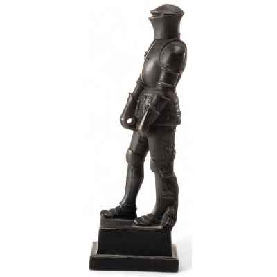 Скульптура «Рыцарь» («Железный воин») Австро-Венгрия. около 1915 г