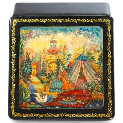 Лаковая миниатюра шкатулка Руслан и Людмила худ. В. Пономарев Мстера СССР 14,2x14 см. Метера Середина XX века