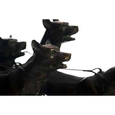 Скульптурная композиция «Гончие» Европа начало XXI века