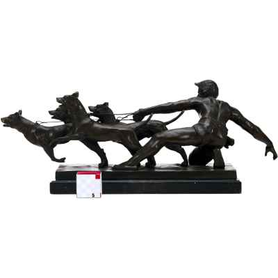 Скульптурная композиция «Гончие» Европа начало XXI века