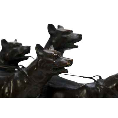 Скульптурная композиция «Гончие» Европа начало XXI века