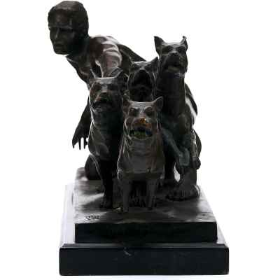 Скульптурная композиция «Гончие» Европа начало XXI века