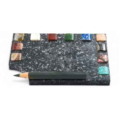 Сувенир Палитра з-д Русские самоцветы Свердловск СССР 1960-гг. 17x10,8 см. Свердловский завод “Русские самоцветы” 1960-гг