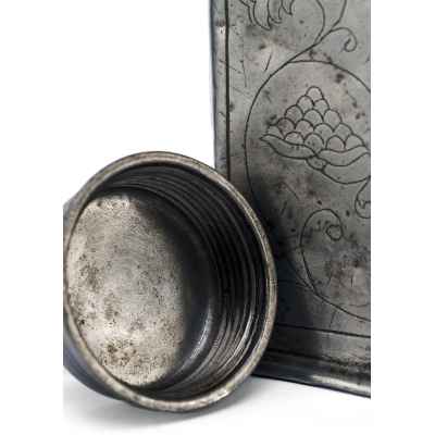 Шестигранная четвертина с навинчивающейся крышкой Германия 1773