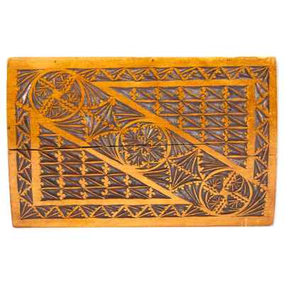 Шкатулка деревянная дерево, резьба Европа сер. ХХ в. 13,2x24,8 см. Европа Середина XX века