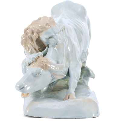 Скульптура Схватка льва с буйволом фаянс Erich Oehme 45х27 см. Европа середина ХХ века