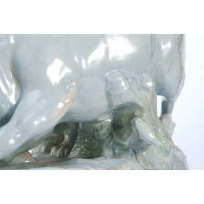 Скульптура Схватка льва с буйволом фаянс Erich Oehme 45х27 см. Европа середина ХХ века