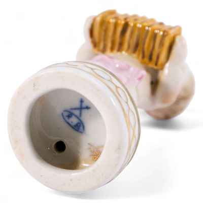 Скульптура «Мальчик с гармонью» Германия. XX век