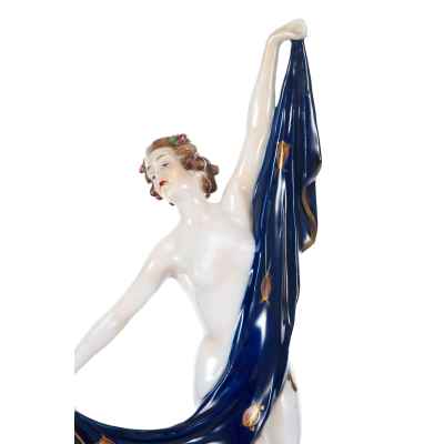 Скульптура Обнаженная фарфор, Е.&А. Müller Германия 1890-1927 гг. Н- 27,8 см. Рудольштадт 1890-1927 гг