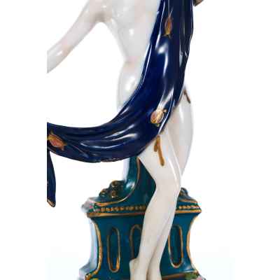 Скульптура Обнаженная фарфор, Е.&А. Müller Германия 1890-1927 гг. Н- 27,8 см. Рудольштадт 1890-1927 гг