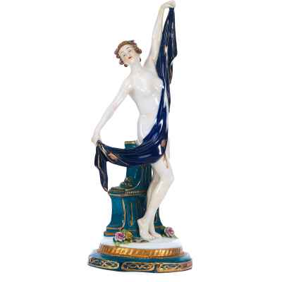 Скульптура Обнаженная фарфор, Е.&А. Müller Германия 1890-1927 гг. Н- 27,8 см. Рудольштадт 1890-1927 гг