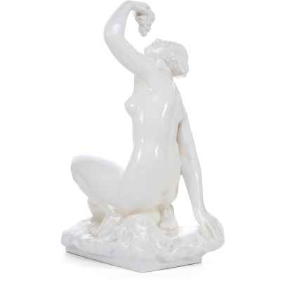 Скульптура Девушка с виноградом фаянс, авт. Ян Соммер (Jan Sommer) K.S. Bechyně Чехословакия 1920-30 гг. Н-35,5 см. Бечина, Чехословакия 1920-1930 гг