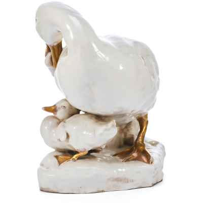 Скульптура Утка с утенком фарфор, Дрессель, Кистер и Ко. (Dressel, Kister & Cie) Германия 1905-22 гг. 23x30,5 см. Пассау, Германия 1905-1922 гг