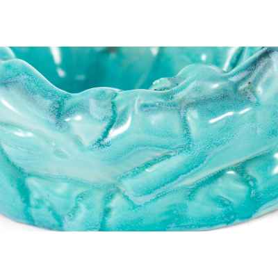 Скульптура Полярный медведь за ловлей рыбы фаянс, втор. пол. ХХ в. Еропа 21,5x22,5 см. Европа вторая половина ХХ века