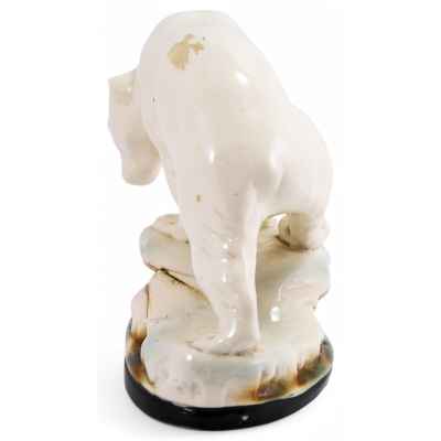 Скульптура Полярный медведь фаянс, фабр. бр. Мехнеров Чехословакия сер. ХХ в. Н-24,5 см. фабрика братьев Мехнеров, Чехословакия середина ХХ века