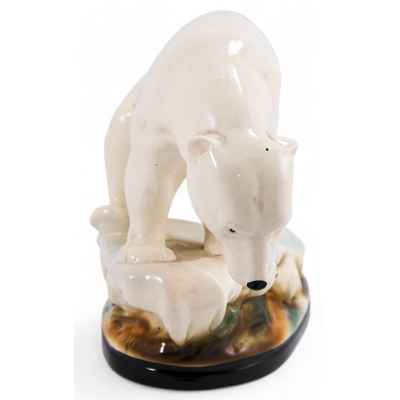 Скульптура Полярный медведь фаянс, фабр. бр. Мехнеров Чехословакия сер. ХХ в. Н-24,5 см. фабрика братьев Мехнеров, Чехословакия середина ХХ века