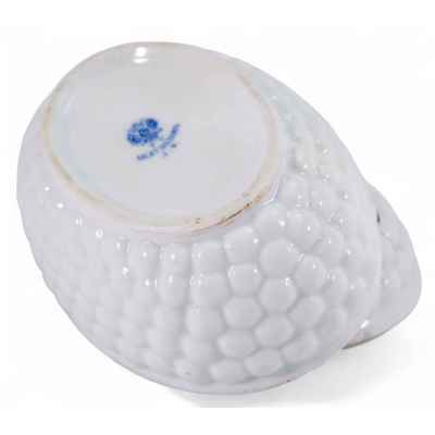 Масленка Виноград Т-во М. С.Кузнецова Дмитровский ф. з. Вербилки кон. XIX в. - нач. ХХ в. Дмитровский фарфоровый завод (Вербилки) конец XIX— начало XX вв