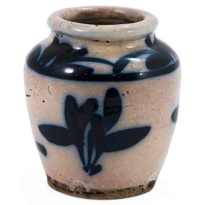 Ваза фаянс, роспись подглазурная Китай нач. XIX в. 9,5x8,5 см. Китай начало XIX в