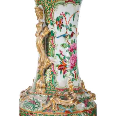 Парные вазы «Розы» Китай Вторая половина XIX века