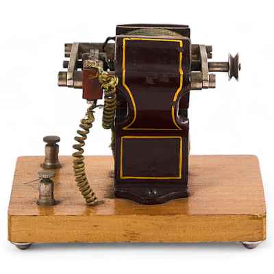 Кабинетная модель динамо-машины, Нюремберг пер. пол. 20 в Gebrüder Bing. (Nuremberg). 1908-1925 гг