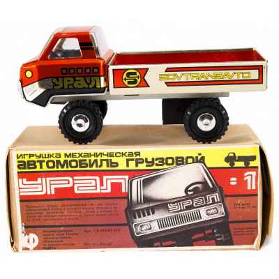 Игрушка грузовой автомобиль Урал Радуга В.-Пышма СССР 1984 г. СССР 1984