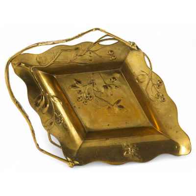 Конфетница в стиле модерн латунь, Европа нач. ХХ в. 30,5х21 см. Европа XIX начало ХХ века