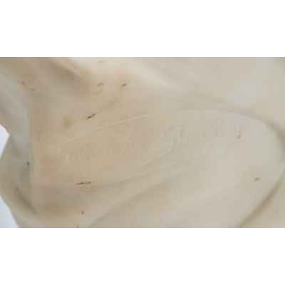 Скульптурный бюст 