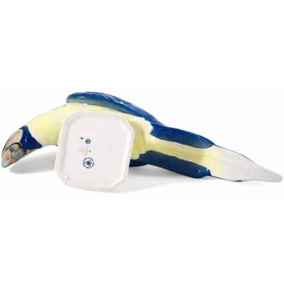 Попугай Голубой ара фарфор, Royal Dux Чехия кон. ХХ в. 40х21,5 см. Чехословакия 1946-1990 гг