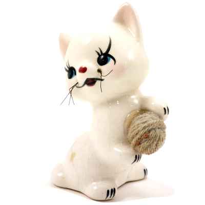 Котенок с клубком фарфор Европа 8,5 см. Европа 