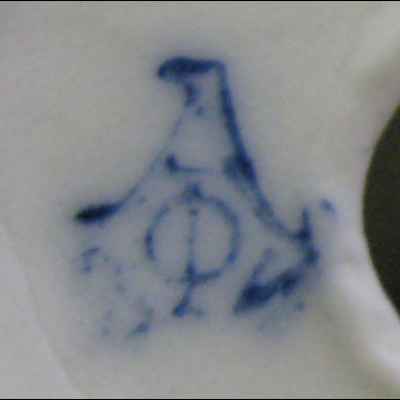 Скульптура «Склочница» (02504)  