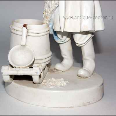 Скульптура «Ледоруб»  