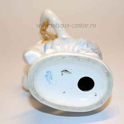 Скульптура «Перед выступлением» (03487к)  